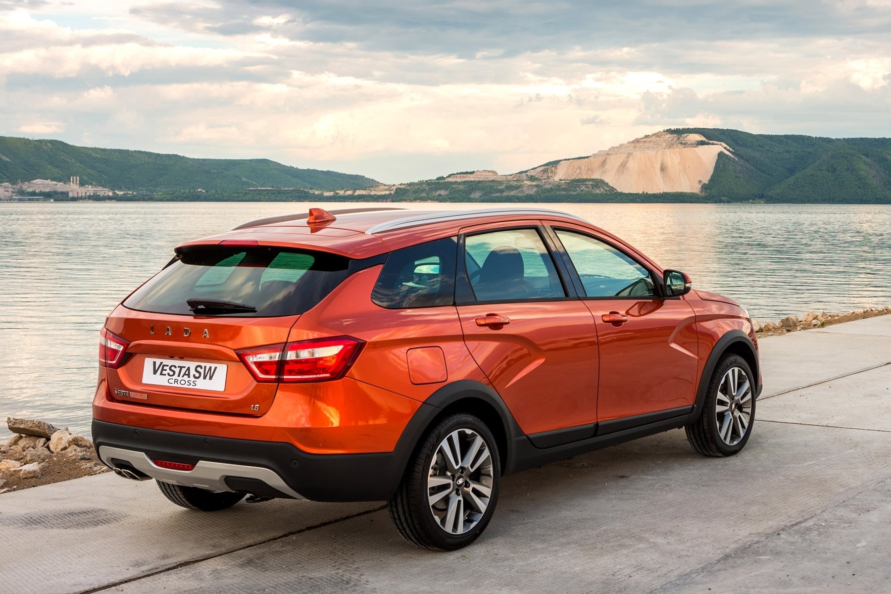 Lada Vesta SW Cross